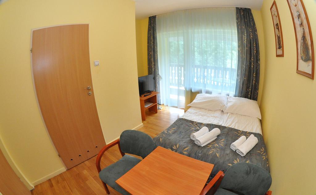 Osrodek Wypoczynkowy Barta Hotel Tylicz Exterior photo